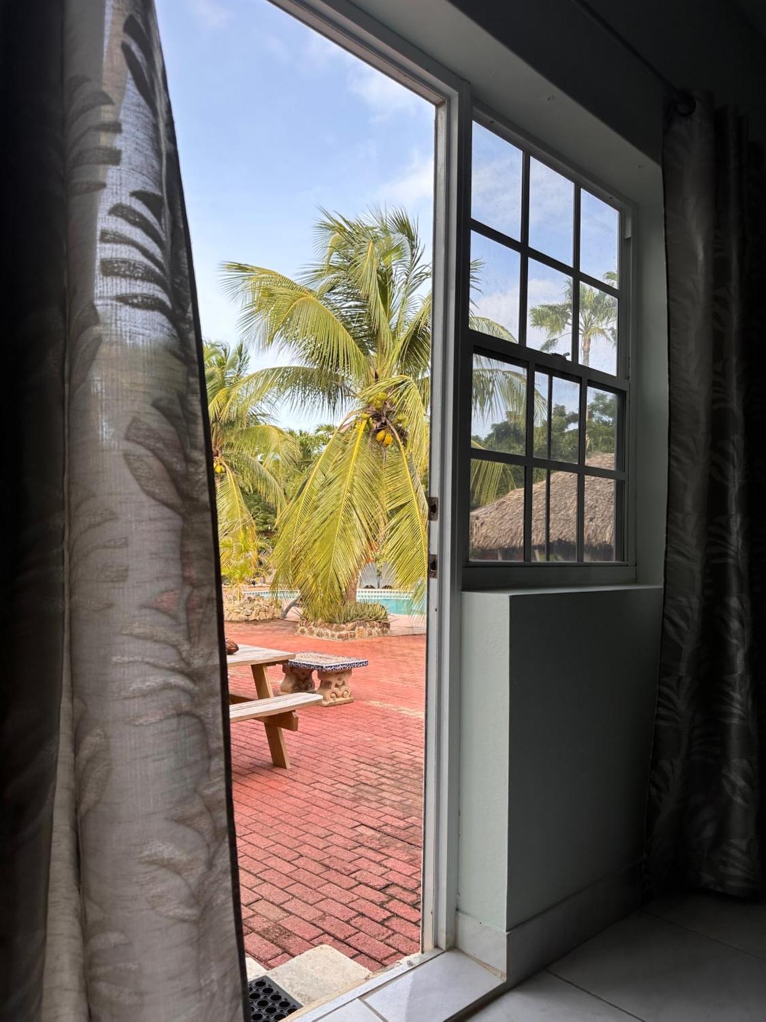 Woodstock Palmresort Curacao Willemstad Exterior foto
